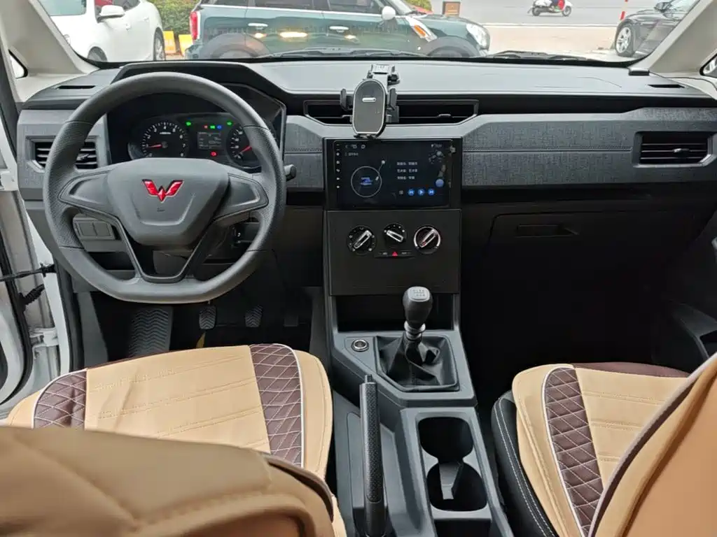 Wuling Hongguang PLUS — миниатюра 10