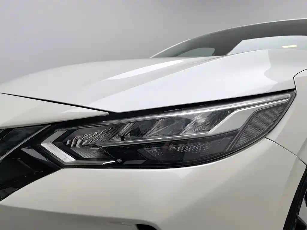 Nissan Sylphy — миниатюра 7