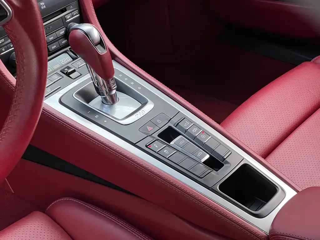 Porsche 718 2022 Boxster 2.0T