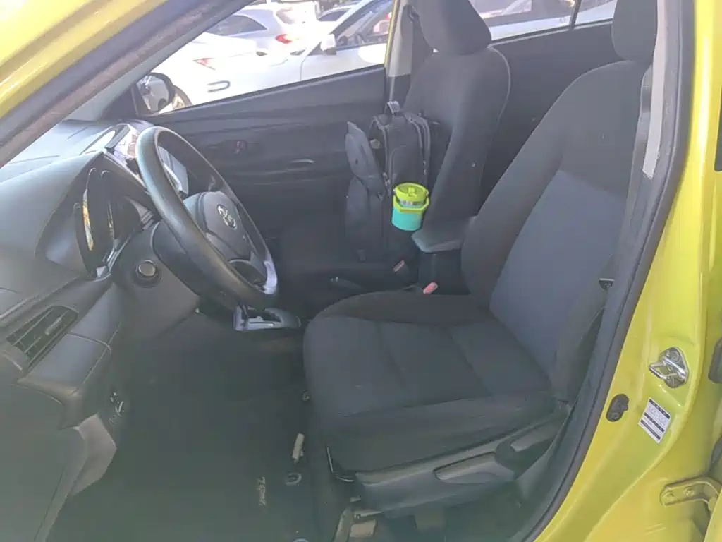 Toyota Yaris L — миниатюра 15