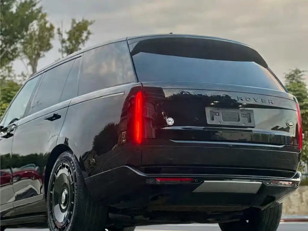 Land Rover Range Rover — миниатюра 9