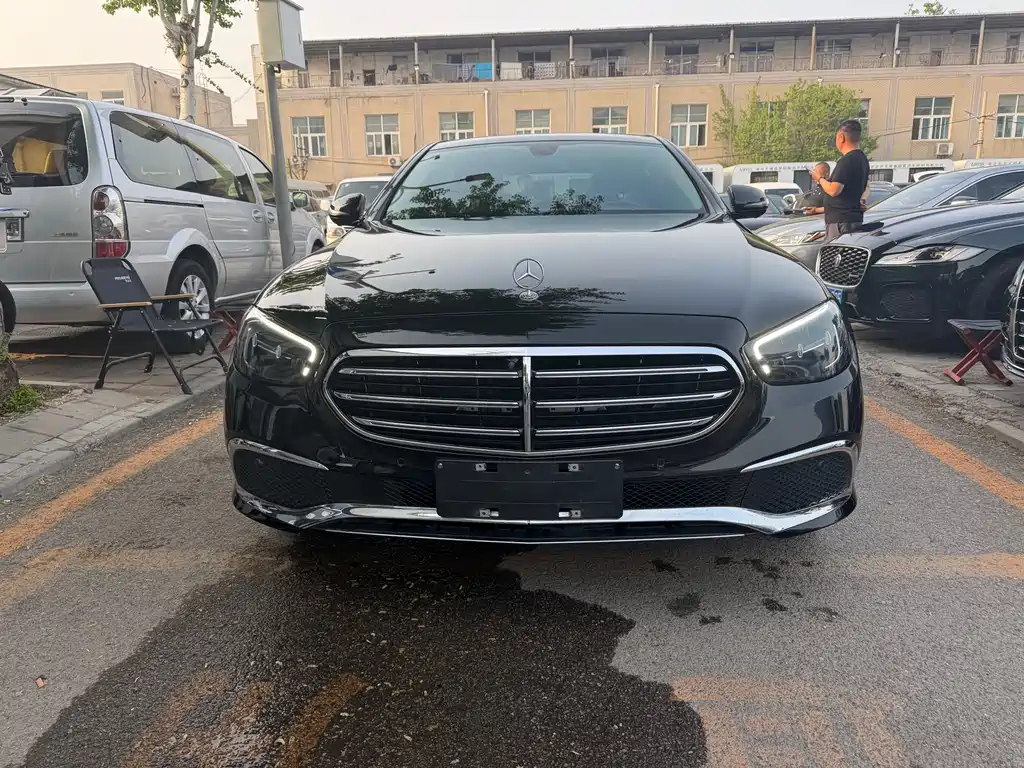 Mercedes-Benz E-Class 2021