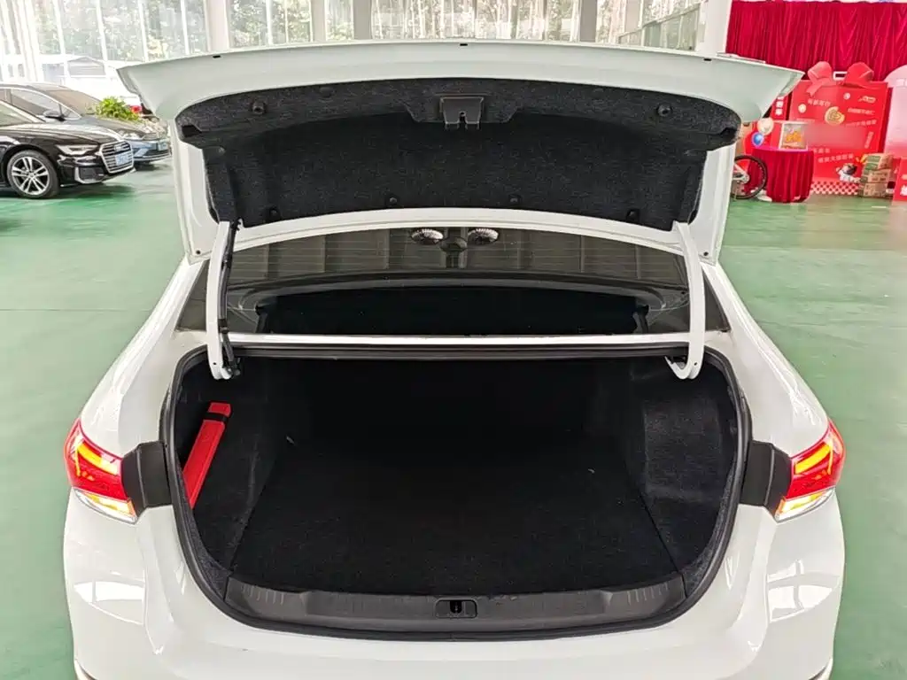 Buick Excelle — миниатюра 19