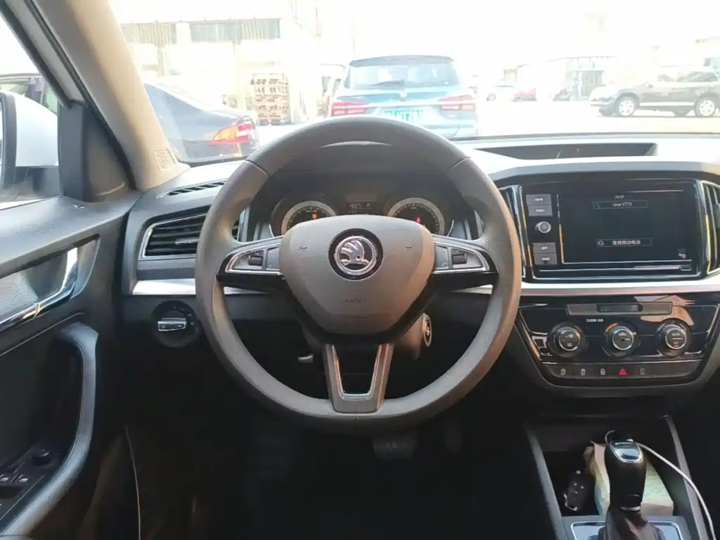 Skoda Kamiq — миниатюра 11