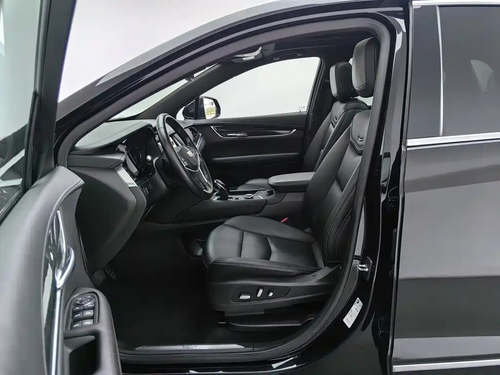 Cadillac XT5 — миниатюра 10