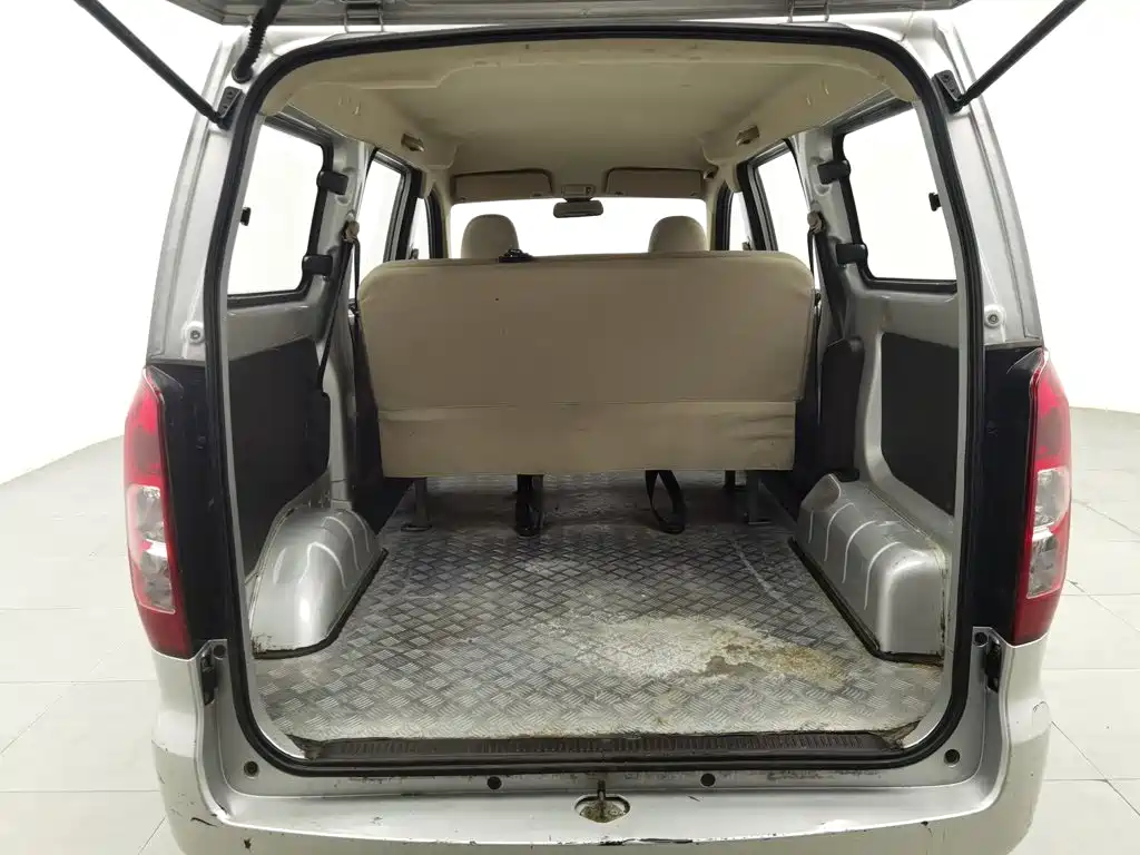 Wuling Hongguang V — миниатюра 16
