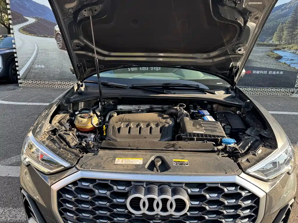 Audi Q3 Sportback — миниатюра 25