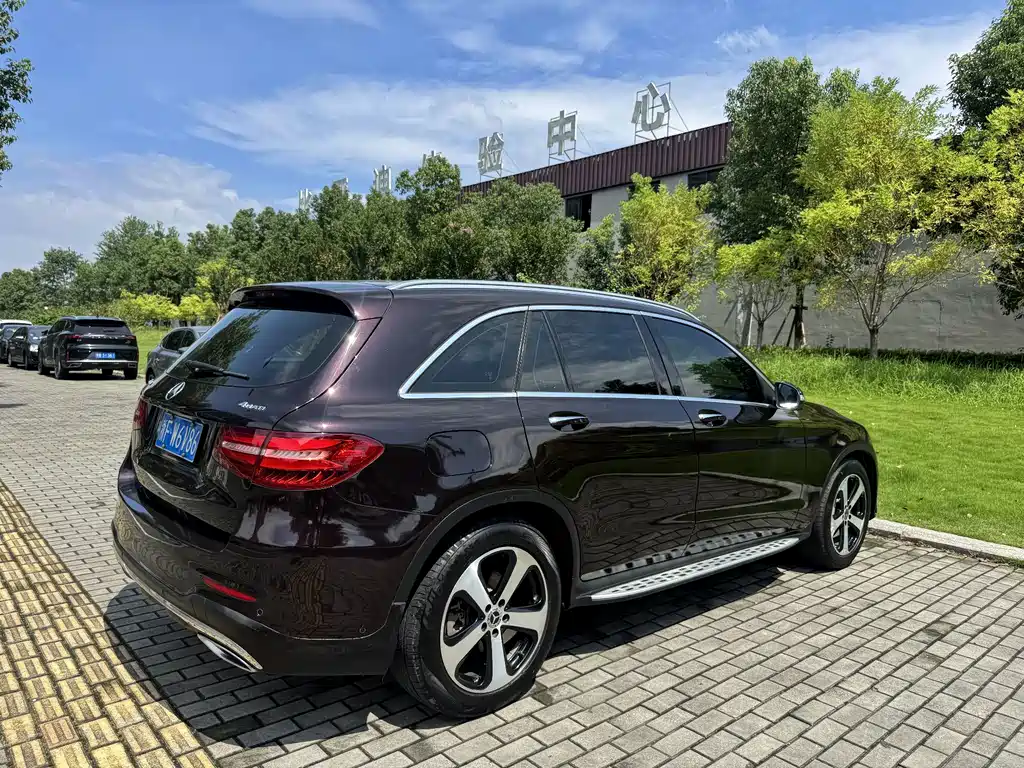 Mercedes-Benz GLC — миниатюра 9