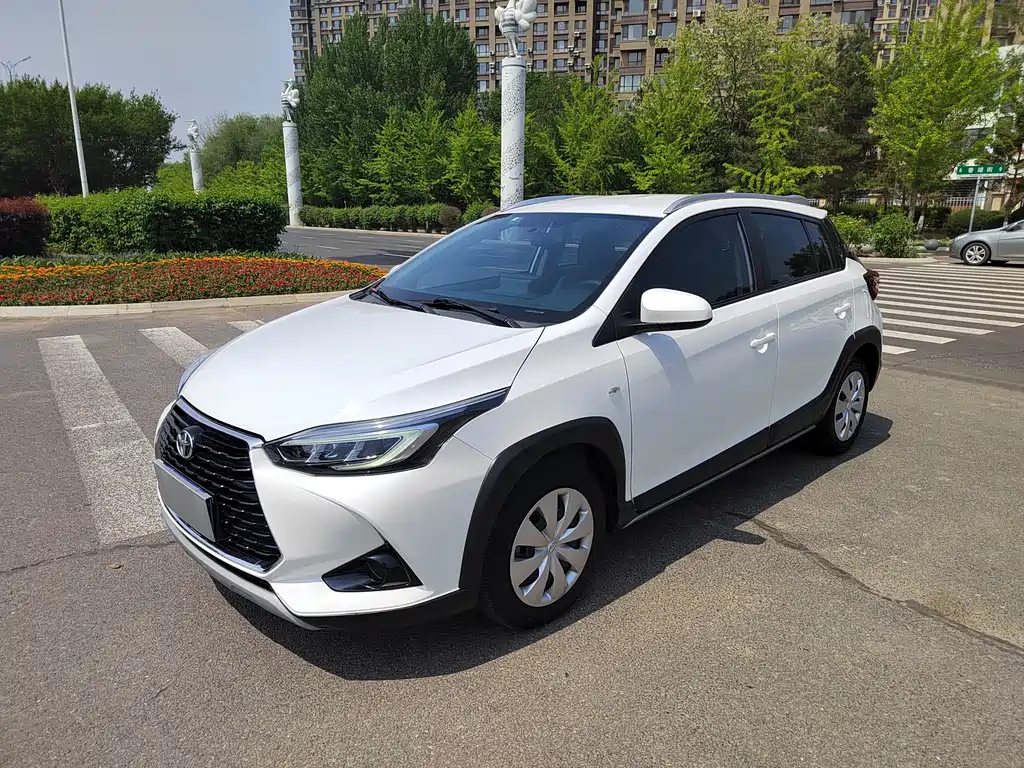 Купить Toyota Yaris L