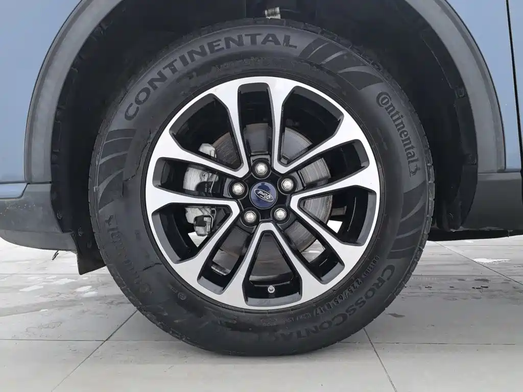 Ford Escape — миниатюра 17