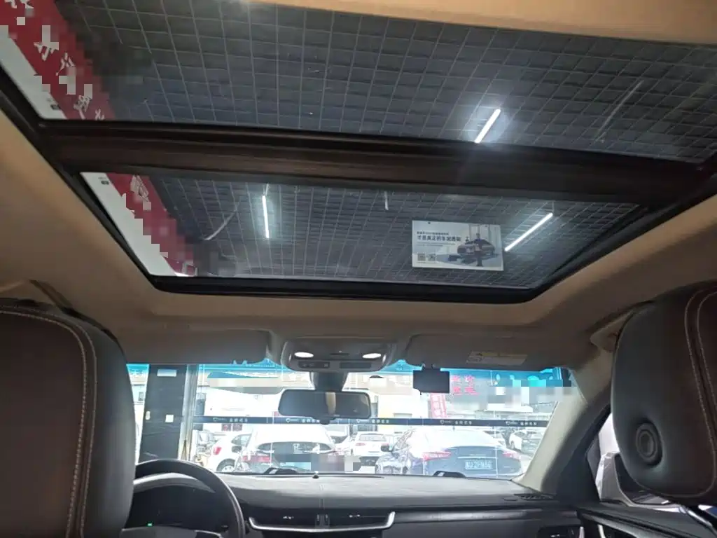 Cadillac XTS — миниатюра 18