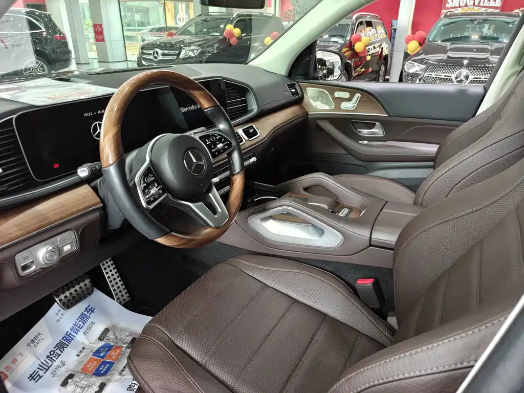 Mercedes-Benz GLS — миниатюра 13