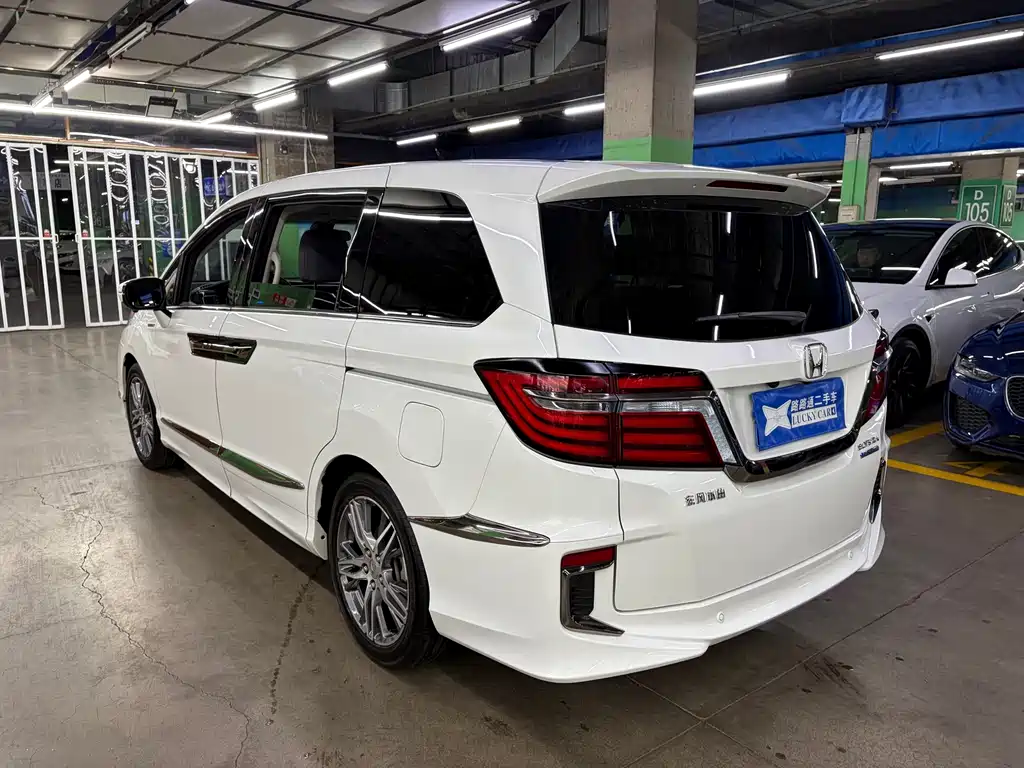 Honda Elysion — миниатюра 5