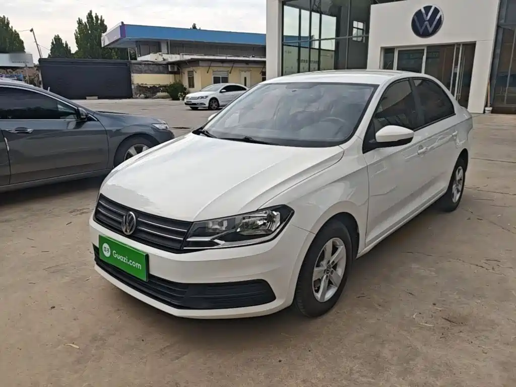 Volkswagen Santana — миниатюра 2