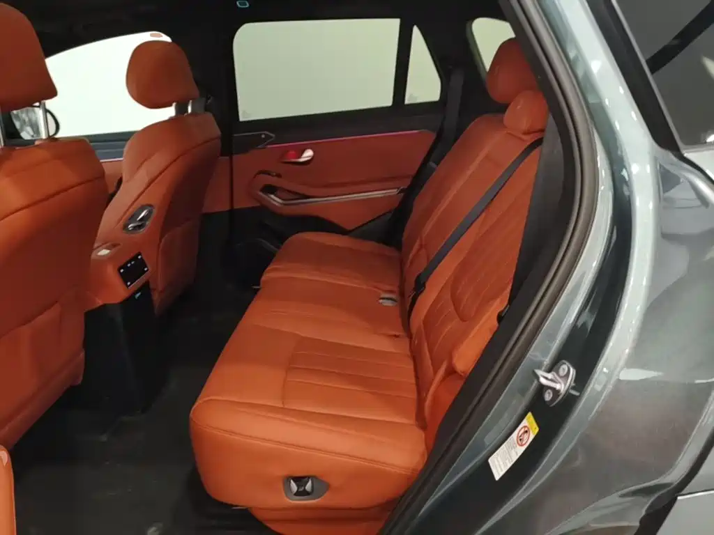BYD Tang L — миниатюра 17