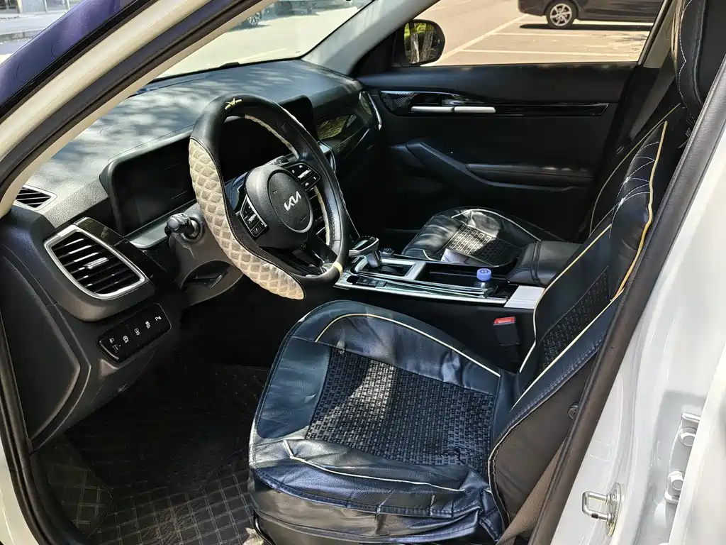 Kia Seltos 2023 1.5L CVT Luxury