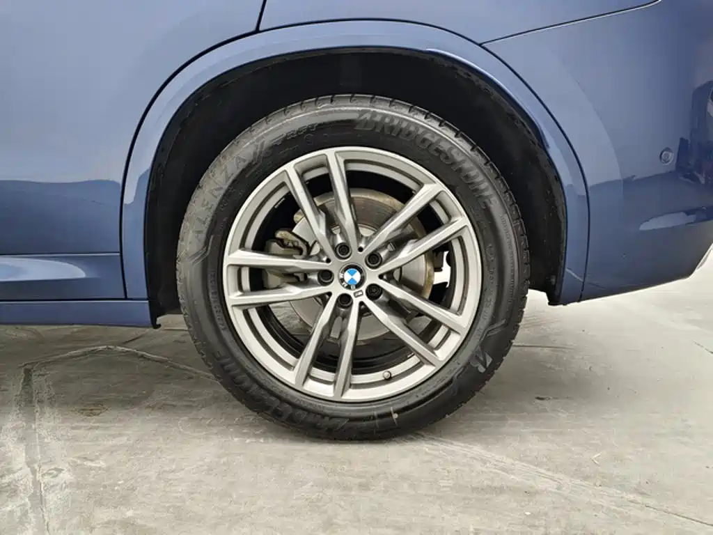 BMW X3 — миниатюра 9