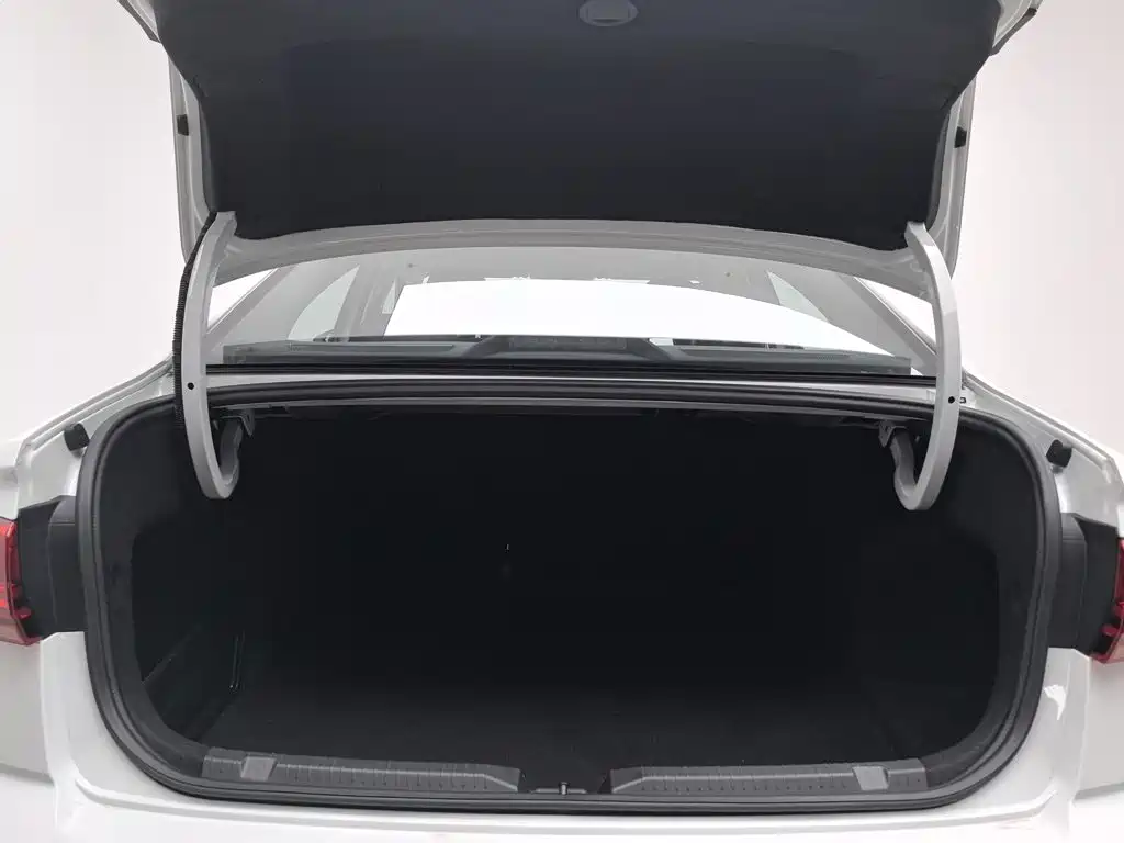 Volkswagen Bora — миниатюра 16