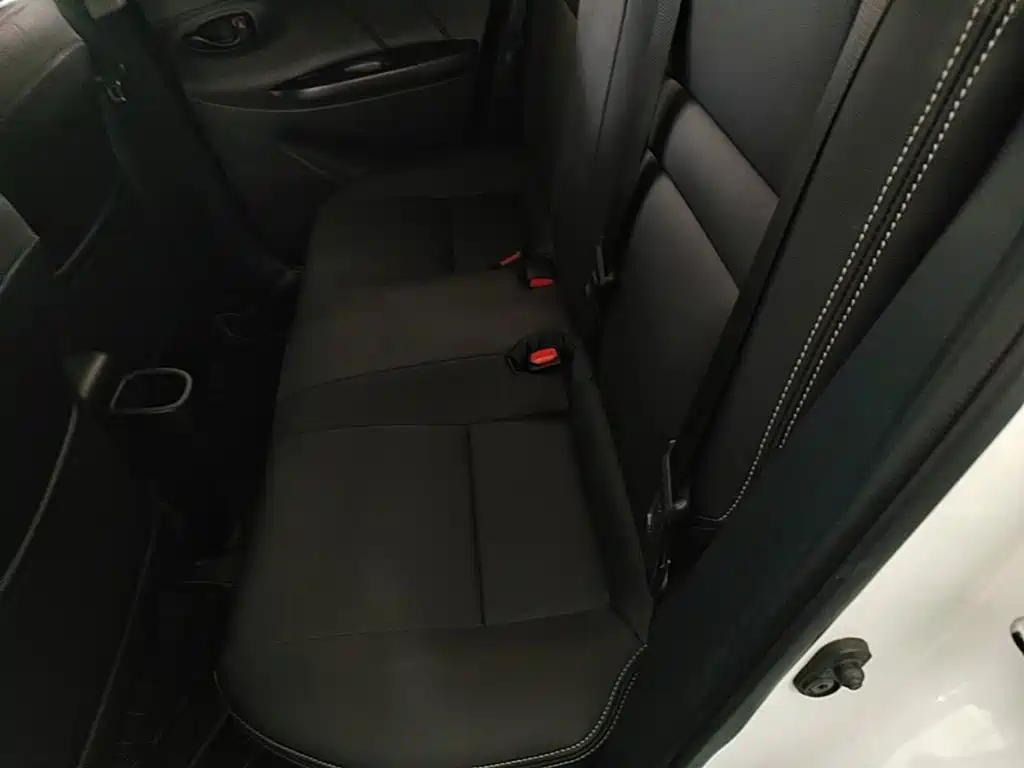 Toyota Yaris L — миниатюра 17