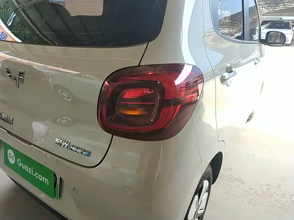 Wuling MINIEV — миниатюра 24