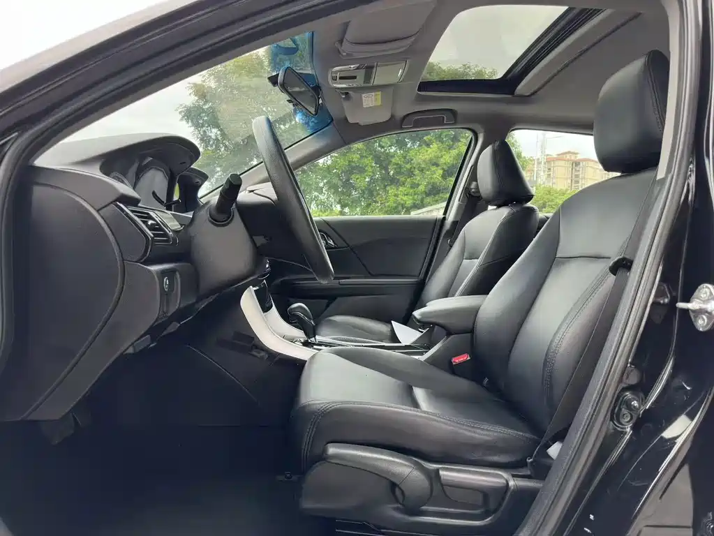 Honda Accord — миниатюра 4