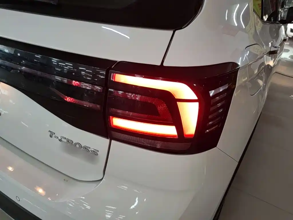Volkswagen T-Cross — миниатюра 8