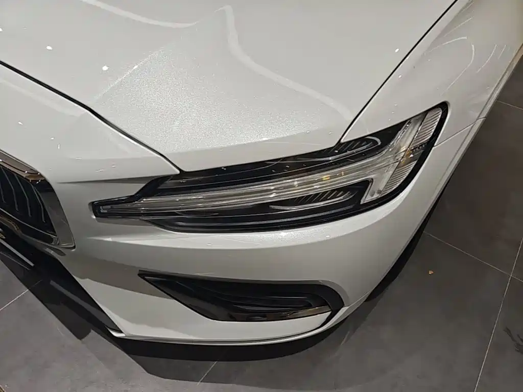 Volvo S60 — миниатюра 24