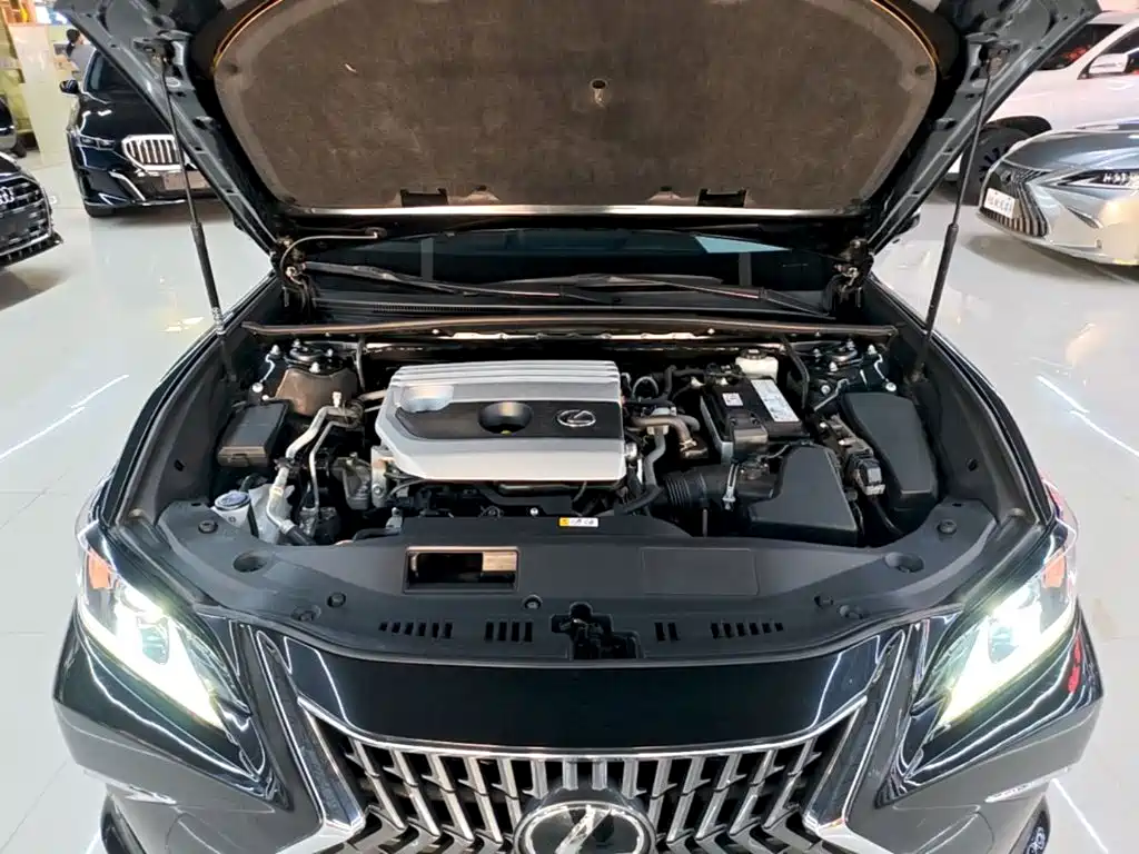 Lexus ES — миниатюра 20