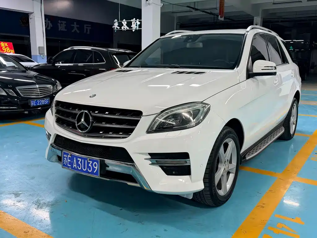 Mercedes-Benz M-Class 2015