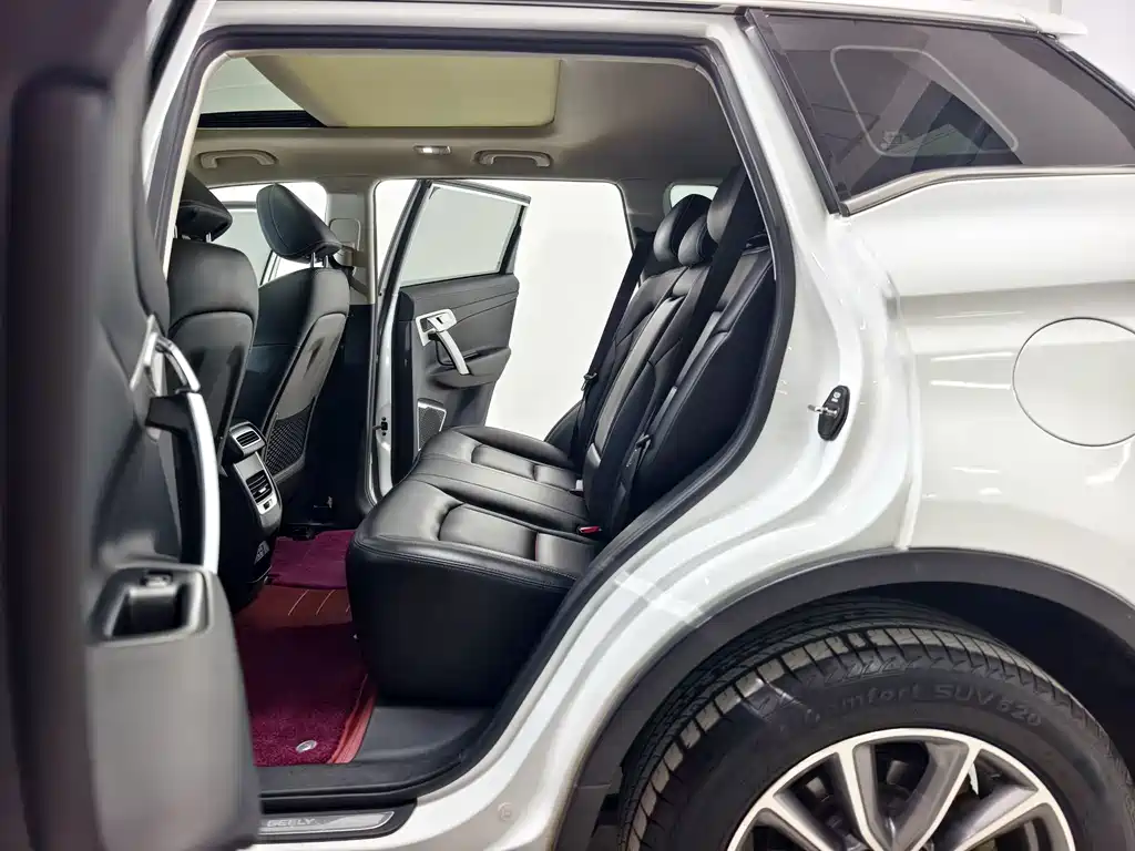 Geely Boyue — миниатюра 13