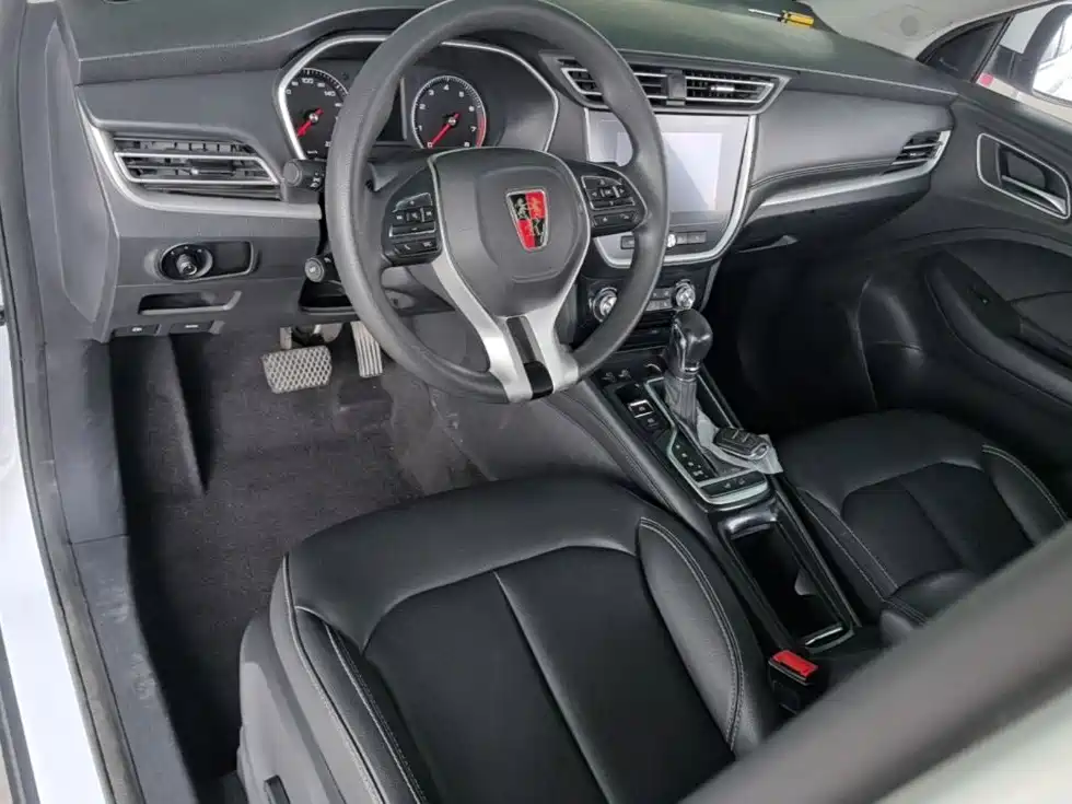Roewe RX3 — миниатюра 10