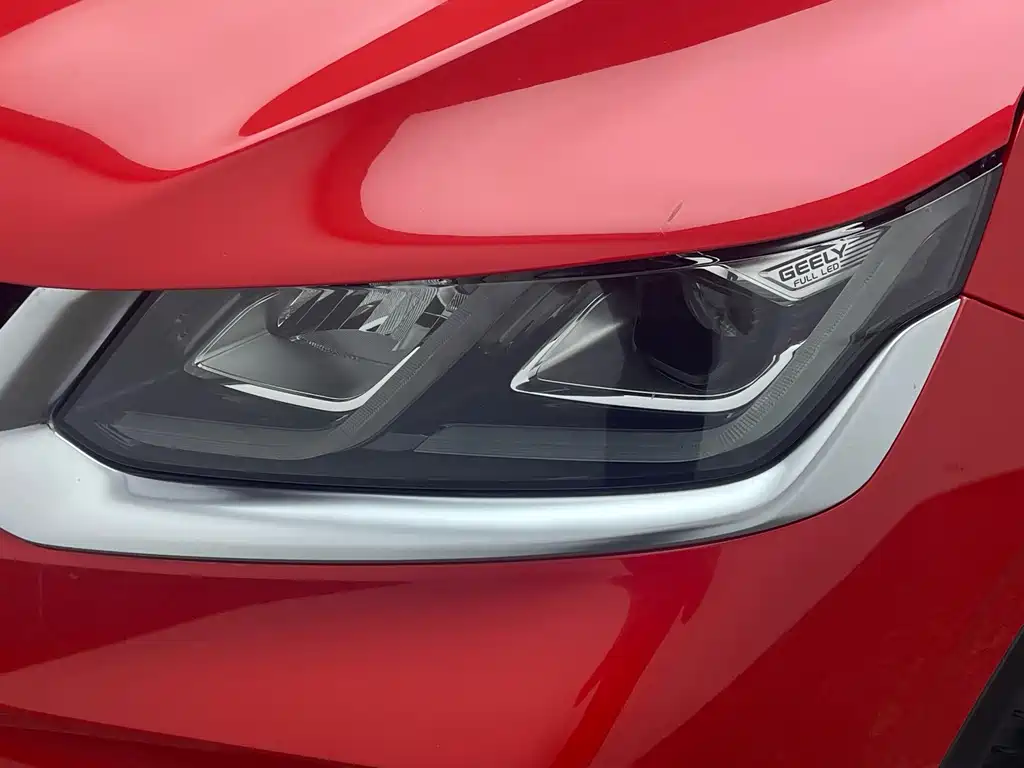 Geely Binyue — миниатюра 9