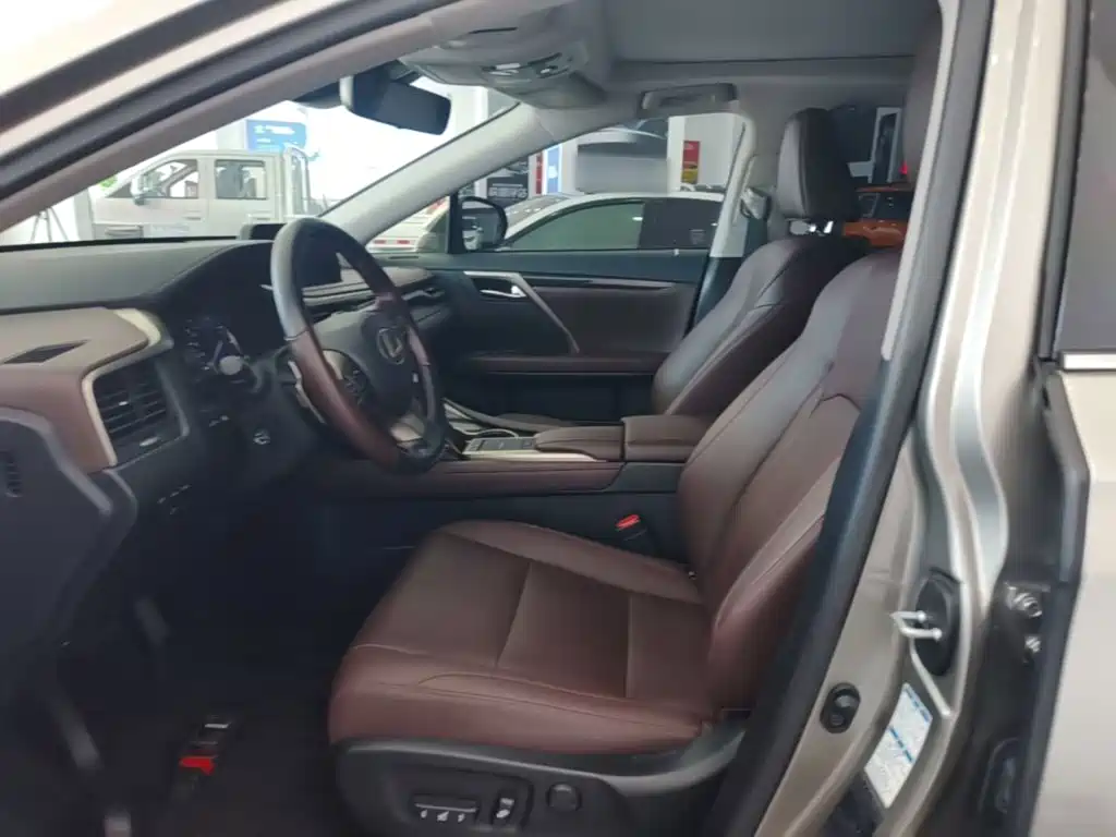 Lexus RX — миниатюра 15