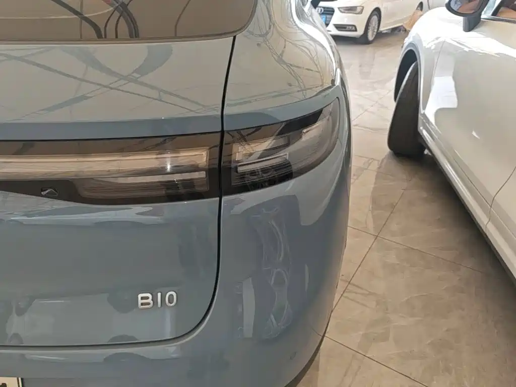 Leapmotor Leapmotor B10 — миниатюра 8