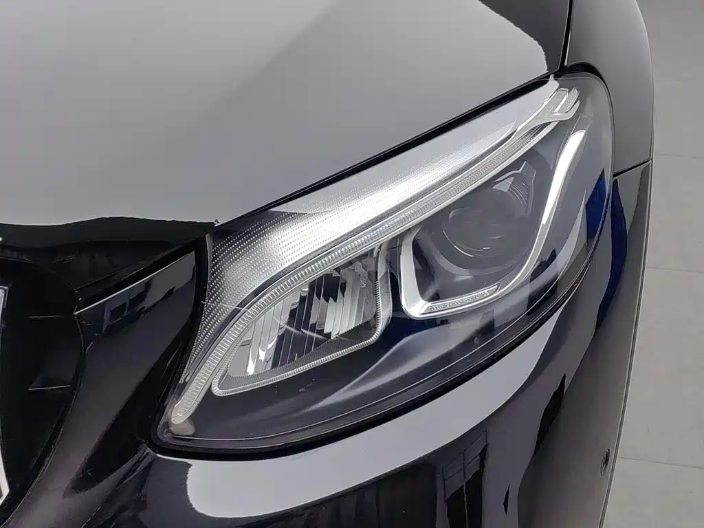 Mercedes-Benz GLC — миниатюра 7