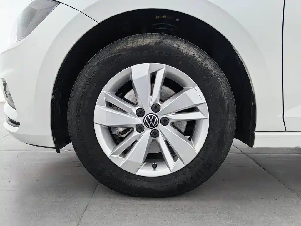 Volkswagen Polo — миниатюра 17