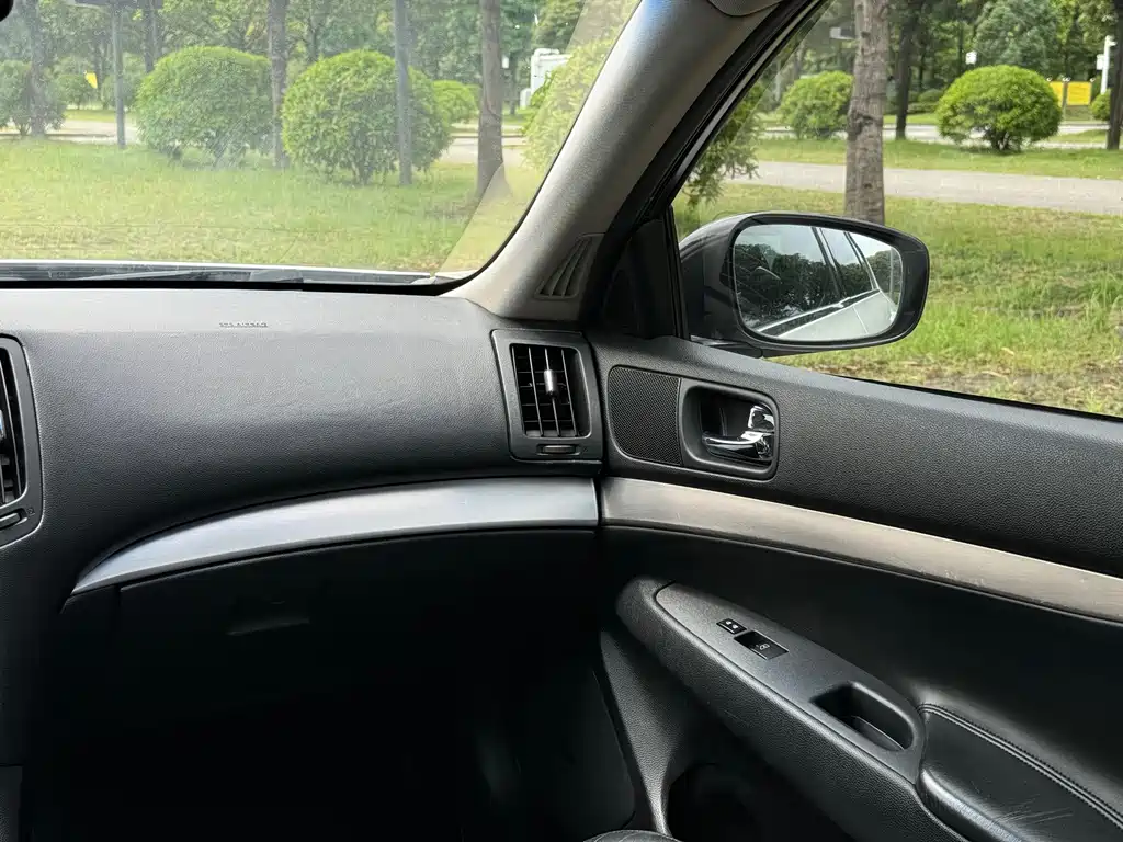 Infiniti G — миниатюра 13