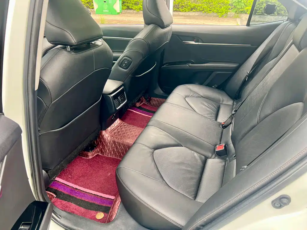 Toyota Camry 2021 2.5G Luxury
