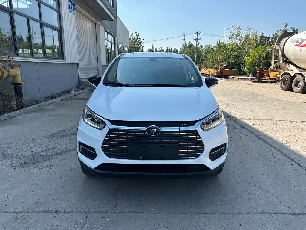 BYD Yuan EV — миниатюра 2