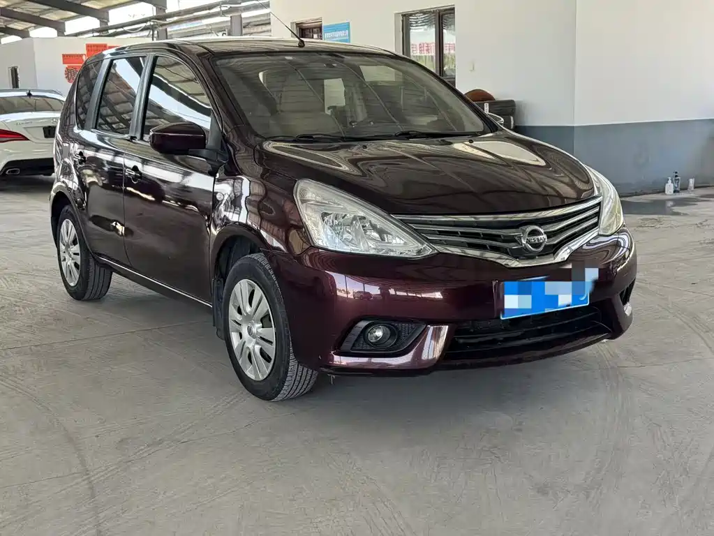 Nissan Livina — миниатюра 3