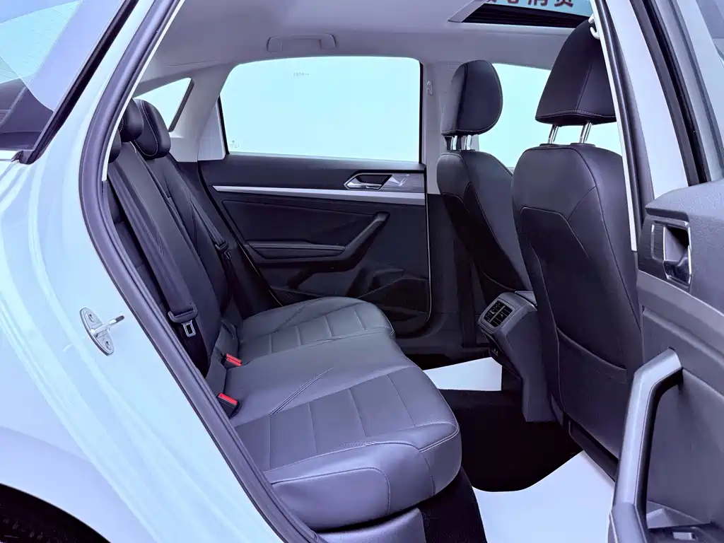 Volkswagen Lavida — миниатюра 19