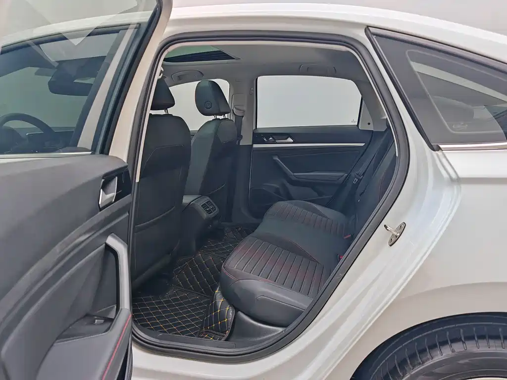 Volkswagen Lavida — миниатюра 17