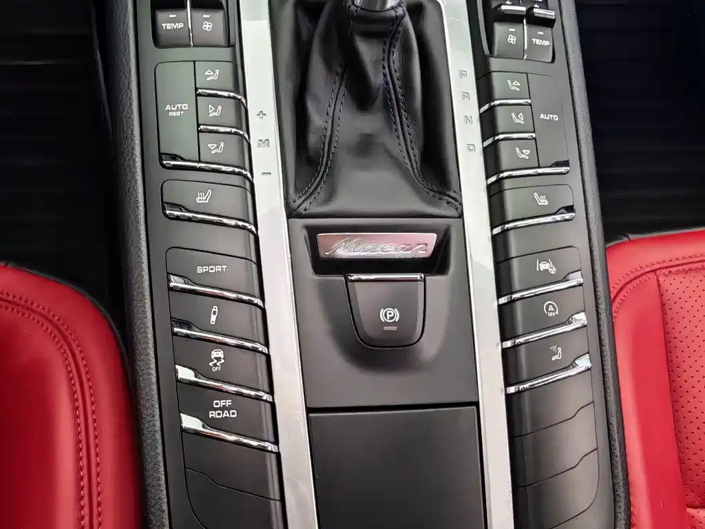 Porsche Macan — миниатюра 19