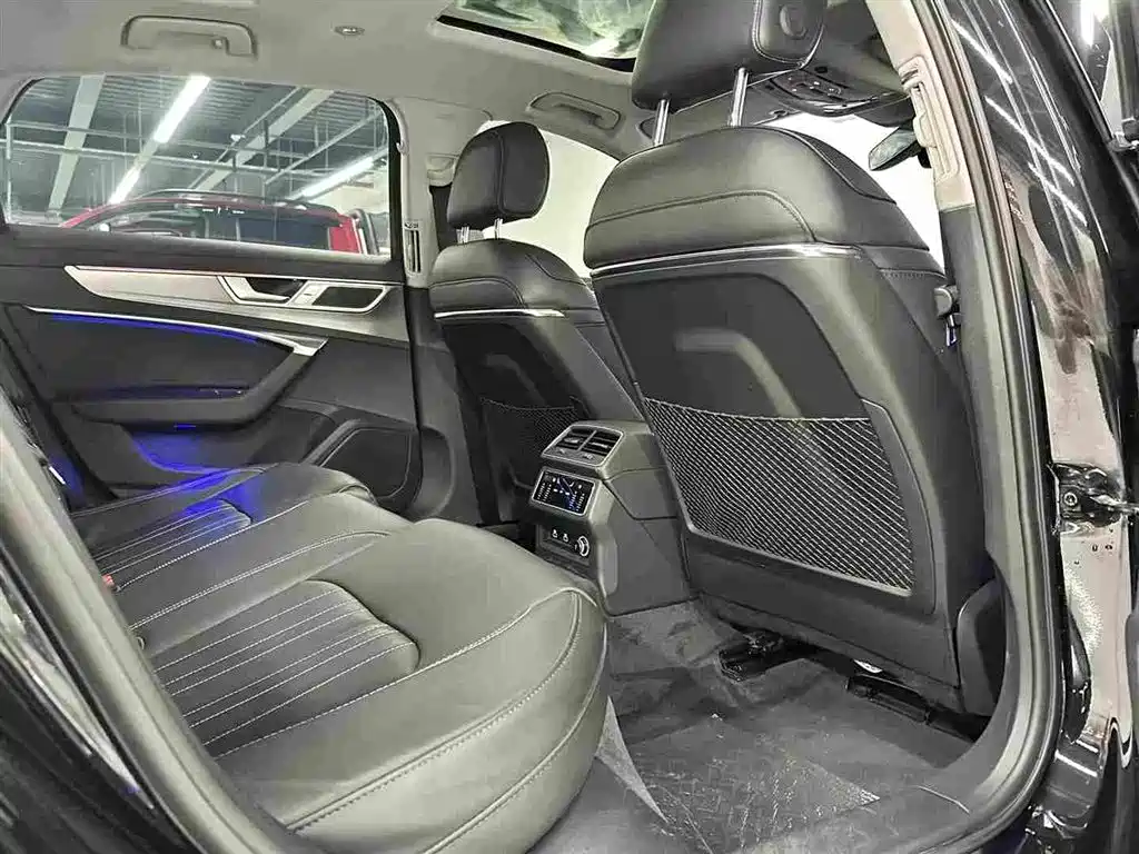 Audi A6L — миниатюра 15