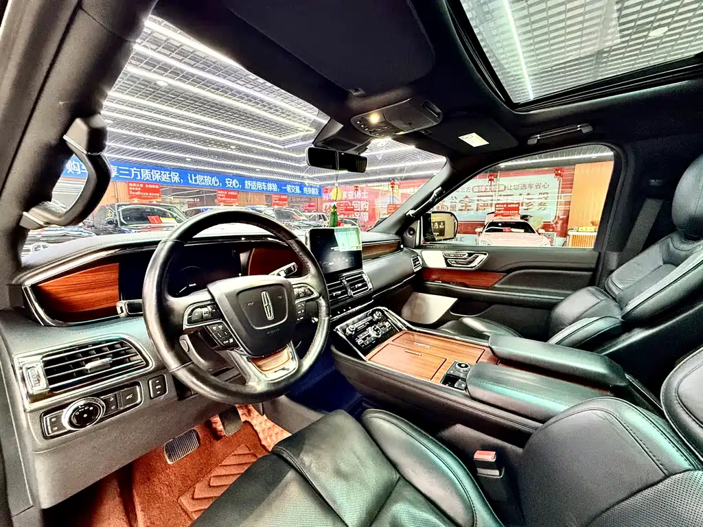 Lincoln Navigator — миниатюра 7