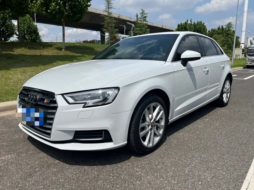 Audi A3 2019 Sportback 35 TFSI Progressive Type China VI