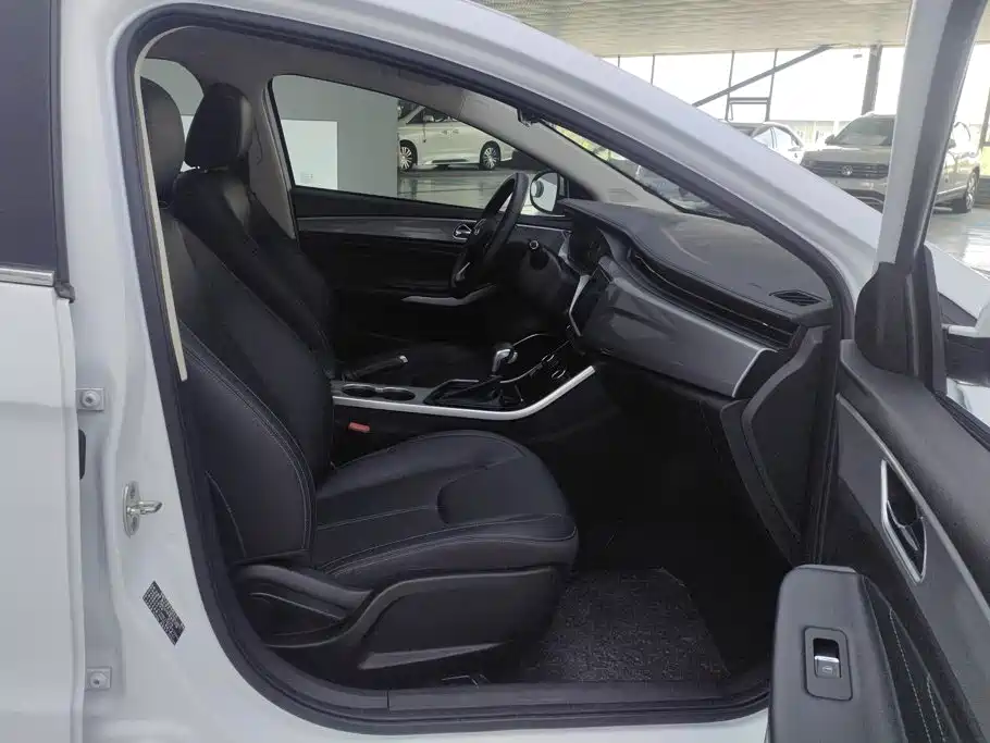 Chery Arrizo 5 — миниатюра 8