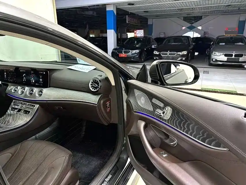 Mercedes-Benz CLS 2021 CLS 300 Luxury