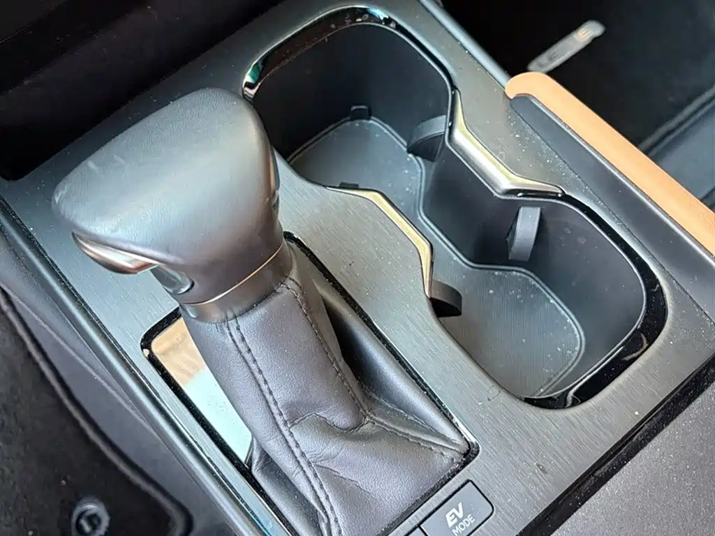 Lexus ES — миниатюра 14
