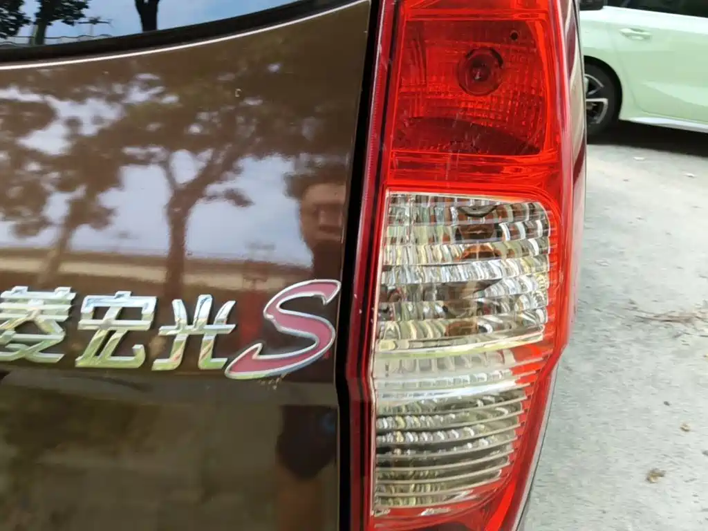 Wuling Hongguang — миниатюра 8